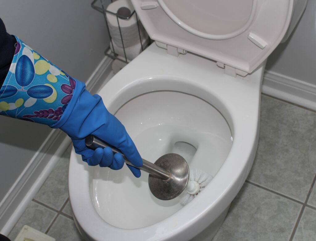 Glove-blue-toilet